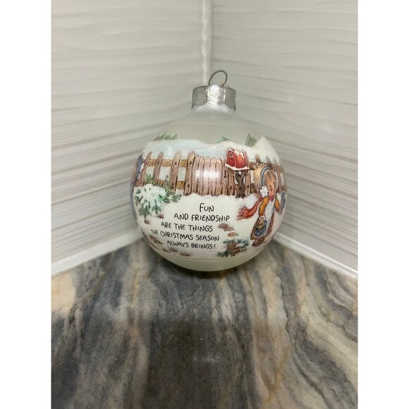 1989 Hallmark Collector's Series Betsey Clark Home For Christmas Ornament - Picture 2 of 3